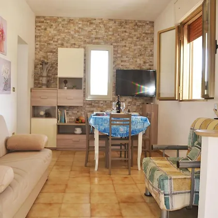 Comfortable Italian With Garden And Bbq