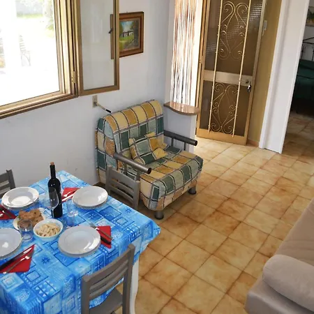 Comfortable Italian With Garden And Bbq Holiday home San Foca